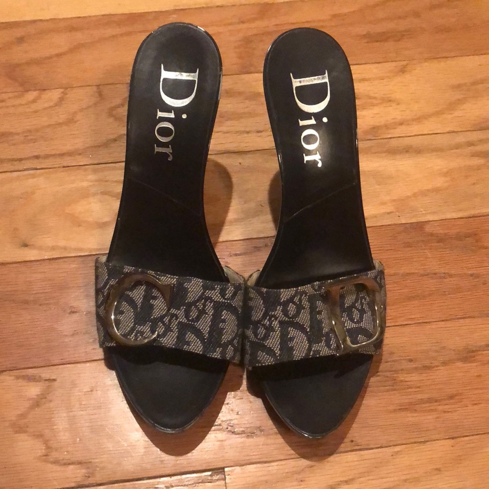 Navy Dior 41 1/2 heels